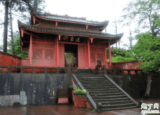 峨眉山是道教還是佛教 峨眉山寺廟收多少門票2