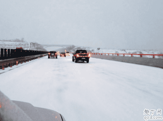 車行駛中剎車失靈怎么處理 剎車失靈能不能直接熄火4